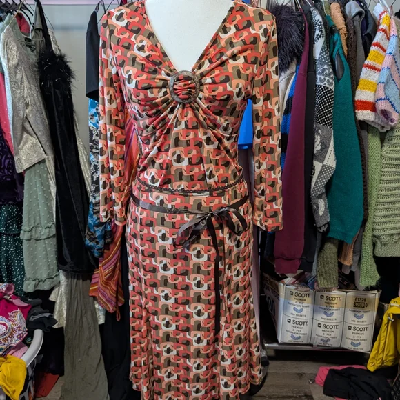 *Sold*Geometric Print Set with Ring Detail - Picture 1 of 9